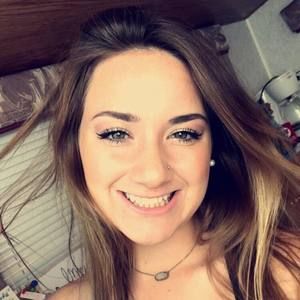 Meet your Posher, Abi